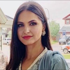 Meet your Posher, R. maryem